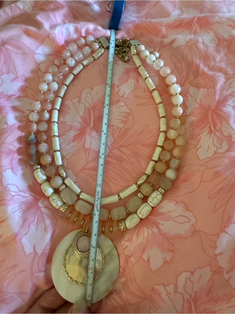 SALE🌴Beige & Blush Multi-Strand & Bead Pendant Necklace - Picture 7 of 8